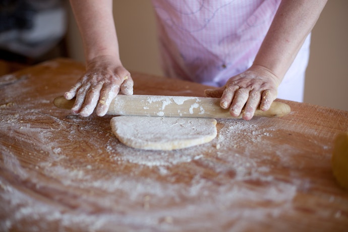 Straight Rolling Pin for Even Thickness