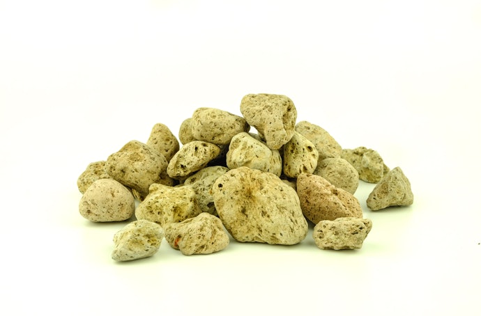 Pumice Aerates the Soil