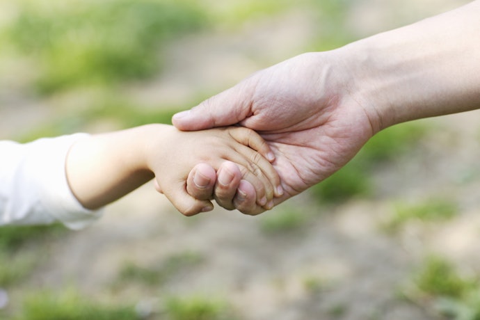 For Those Who Have Sensitive Skin, Select a Hand Cream That Has Gentle and Minimal Ingredients