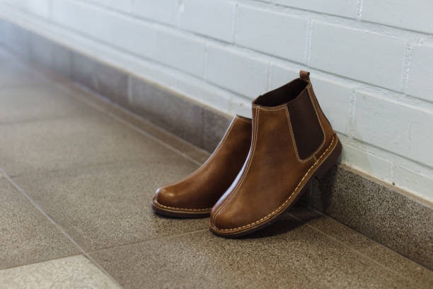 Make a Simple Outfit Look Stylish With Boots