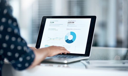 Buy a Laptop With a Full HD Display for Basic Use