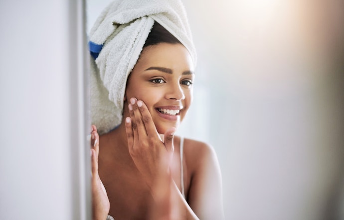 Glycerin, Hyaluronic Acid, and Essential Oils for Dry Skin