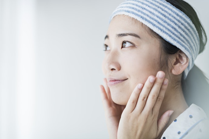 Oily Skin: Opt for Lightweight Formulas to Avoid Clogging Pores