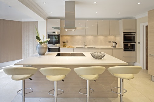 Low-Back Bar Stools Are a Bit More Modern
