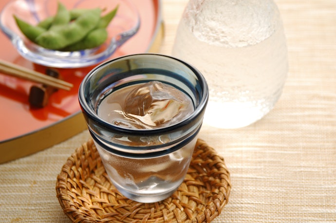 Rattan and Wooden Coasters to Elevate Your Rustic Tablescape