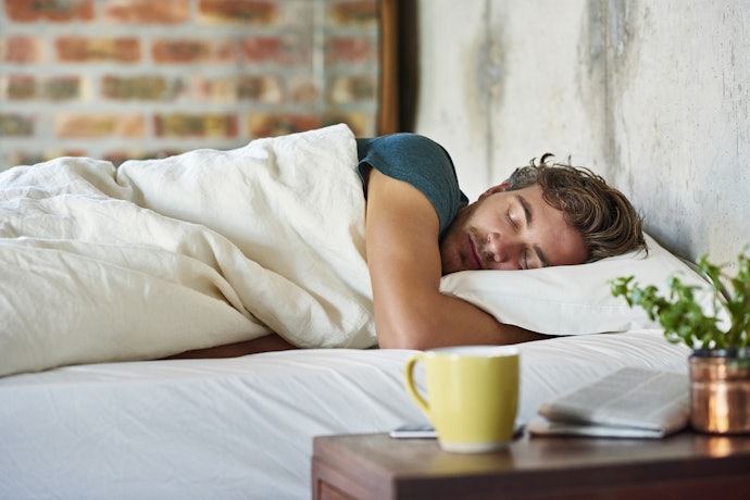 For Side Sleepers, Shoulders and Hips Should Stay in Natural Alignment