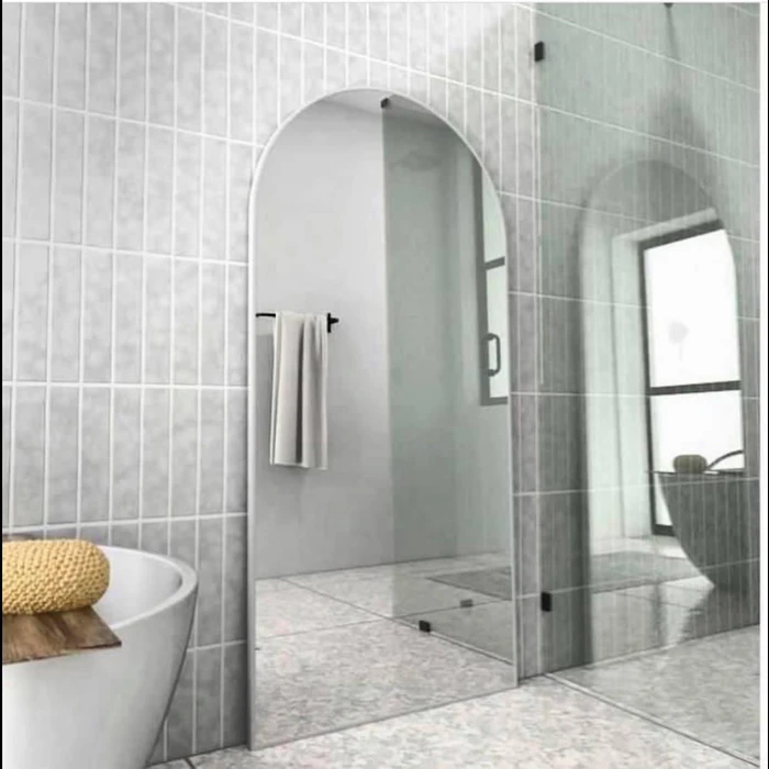 Serene Manila Kelia Mirror Translation missing: en-PH.activerecord.decorators.item_part_image/alt