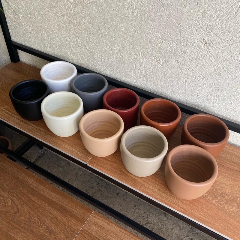 Minimalist Clay Pots Translation missing: en-PH.activerecord.decorators.item_part_image/alt