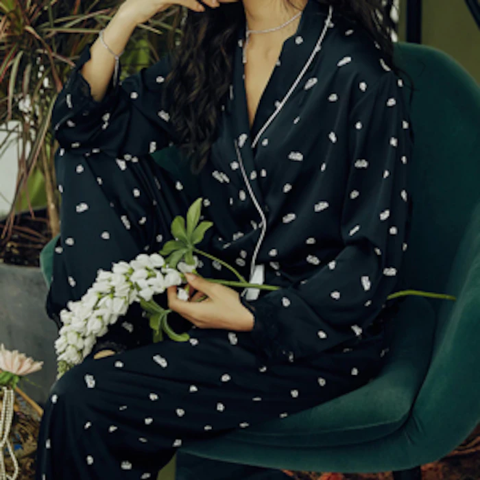 Lounge Edit Yanie Pajama Set Translation missing: en-PH.activerecord.decorators.item_part_image/alt