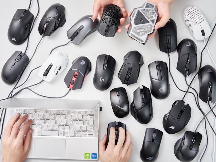 Logitech G Pro X Superlight 2 Gaming Mouse Review: Honest Pros and Cons After Testing