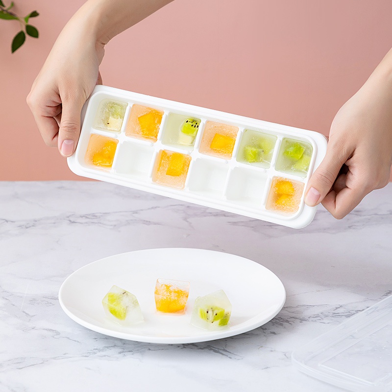 Ice Cube Tray With Lid 4