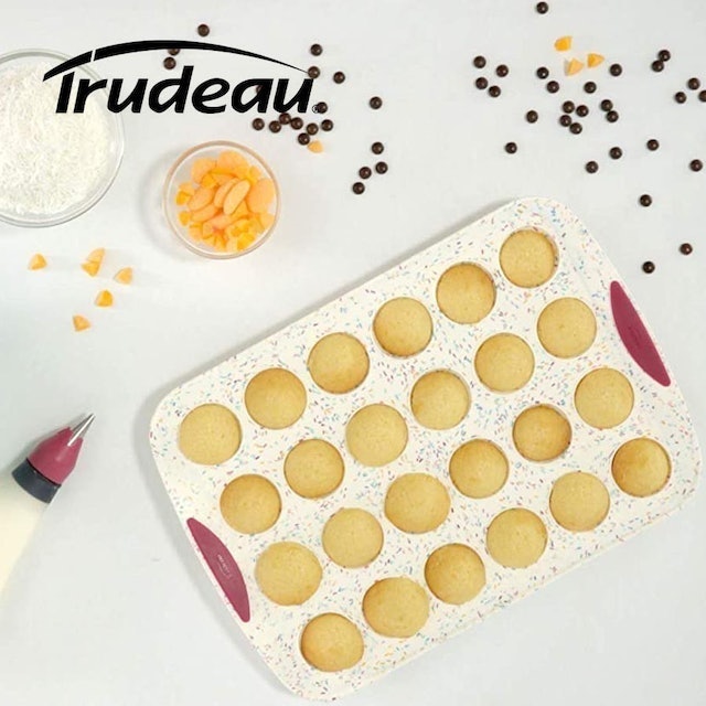 White Confetti Mini Muffin Pan  4