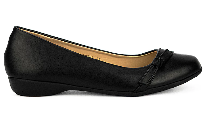 Elegant Black Ballet Flats 1