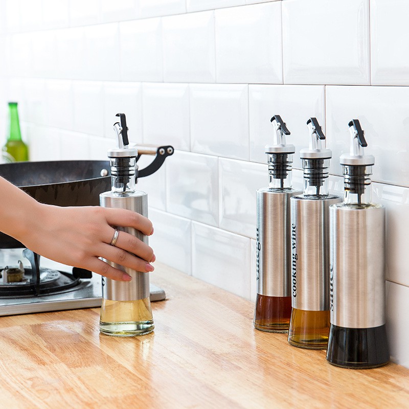 Clear Glass Sauce Dispenser 5