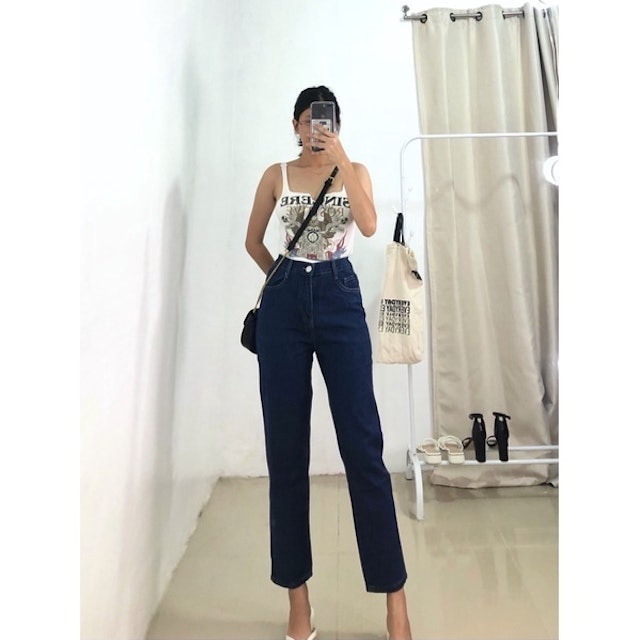 Mom Jeans High Waisted for Short Girls 1