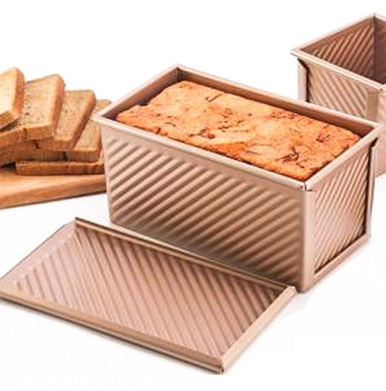 Golden Non-stick Toast Bread Mold 2