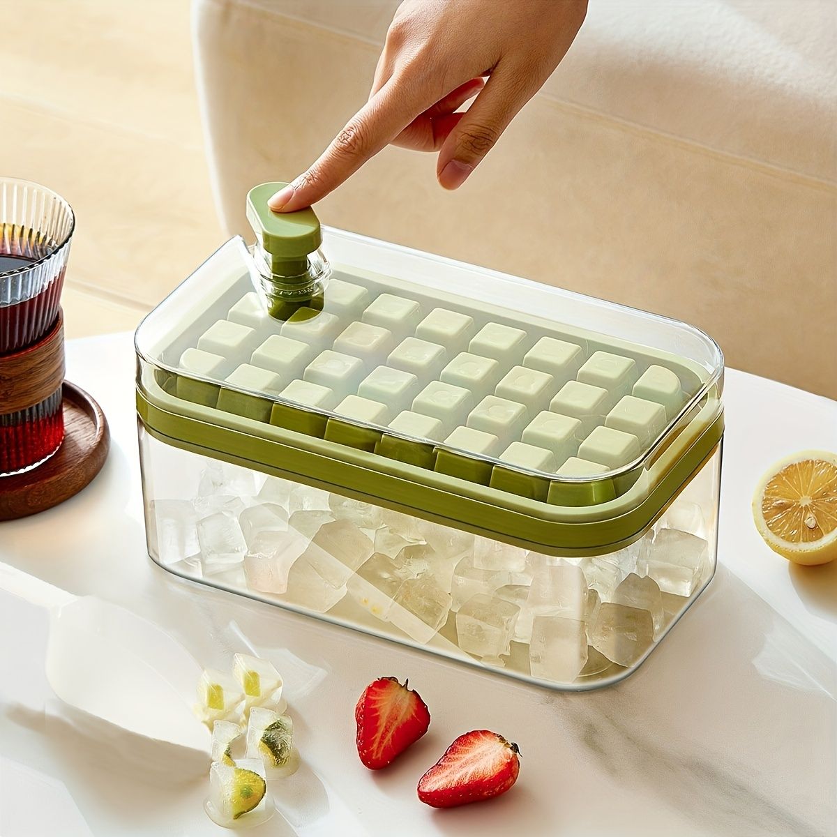 64 Pcs Ice Cube Tray With Lid & Bin 2