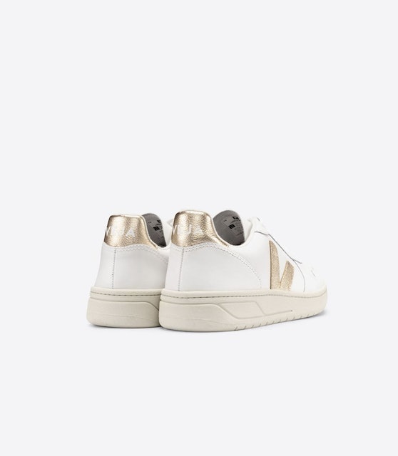 V-10 Leather Sneakers 3