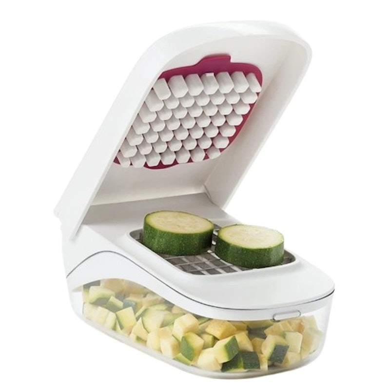 Houseware Good Grips Vegetable Chopper with Easy-Pour Opening 2