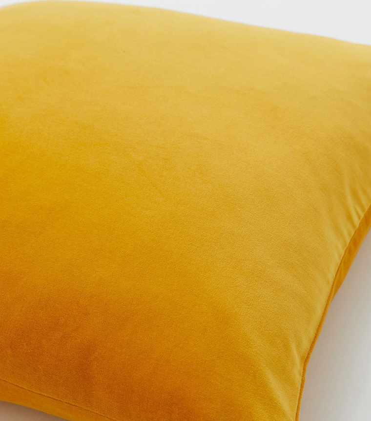 Velvet Cushion Cover 3