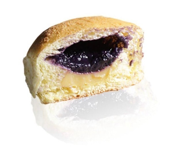Reverse Ube Cheese Pandesal 2