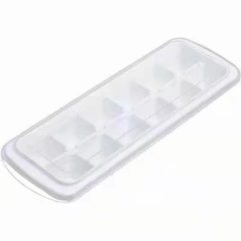 Ice Cube Tray With Lid 2