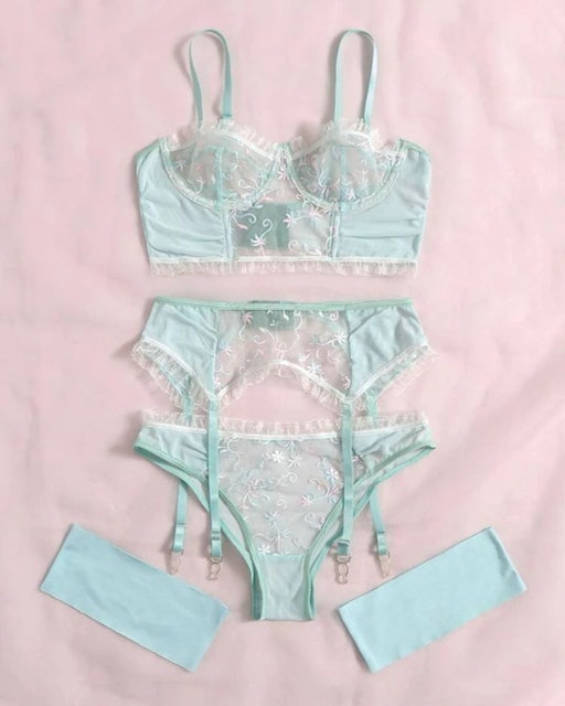 Adrianna Lingerie Set 1