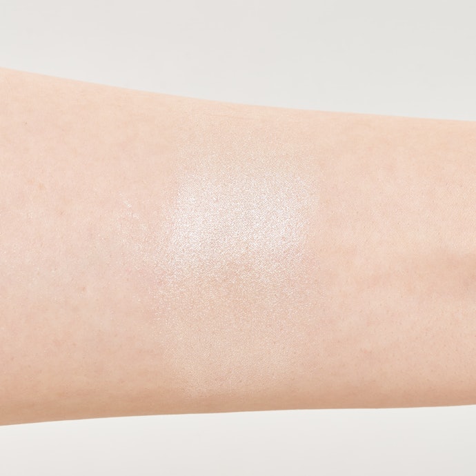 Cezanne Pearl Glow Highlighter 3