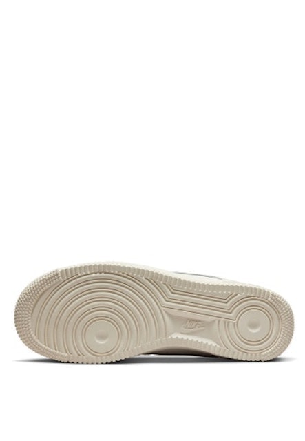 Air Force 1 '07 Shoes 4