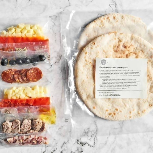 Original Pizza Making Kit 2