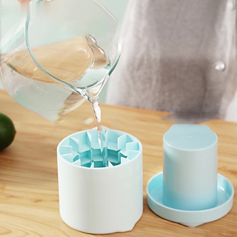 Round Bucket Ice Tray 2
