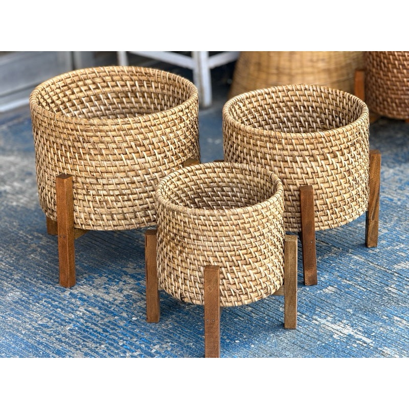 Rattan Planter With Stand 5