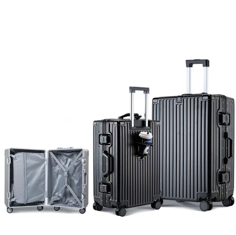 Aluminum TSA 20/24-Inch Luggage With Hook, USB Charging Port 2