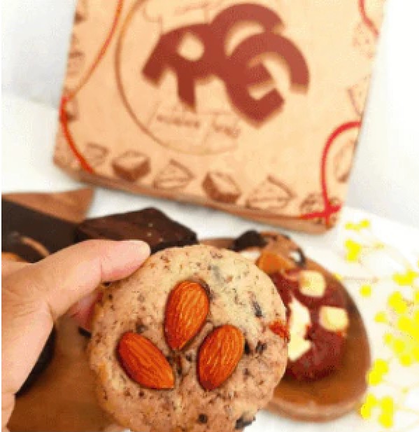 Choco Chip Cookies w/ Almonds Nuts 	  1