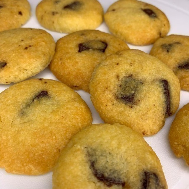 Keto Diabetic Chocolate Chip Cookies 1