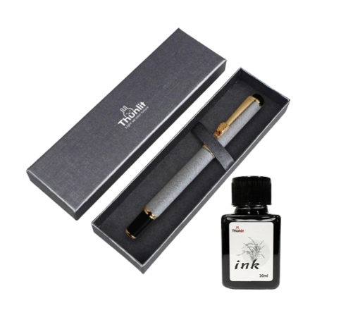 10 Best Gifts for Female Teachers in the Philippines 2026 | Peliflask, NITORI, and More 3