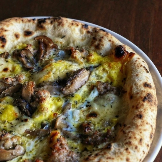 10 Best Pizzas in the Philippines 2026 | Buying Guide Reviewed by Nutritionist-Dietitian 2