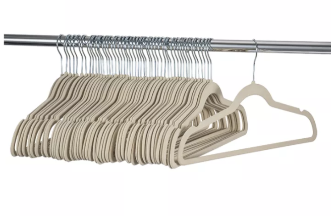 Velvet Hanger 2