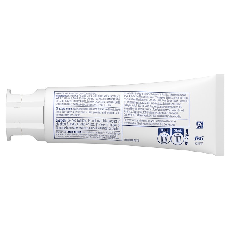 3D White Luxe Diamond Strong Toothpaste 2