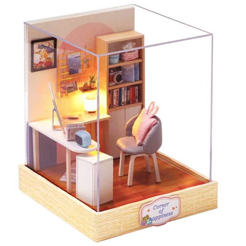 QT Miniature House with Cover 1