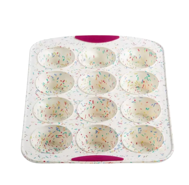 White Confetti Muffin Pan 2