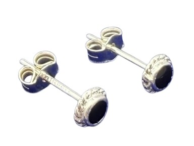 10 Best Earrings for Men in the Philippines 2026 | Buying Guide Reviewed by Former Visual Merchandising Manager 1