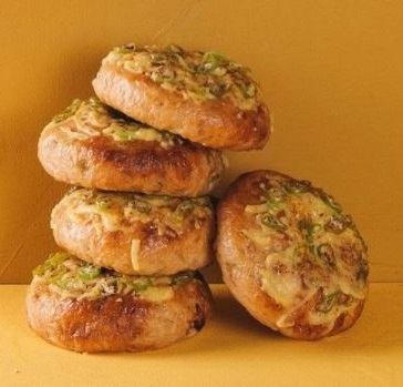 Cheddar Jalapeno Bagels 1