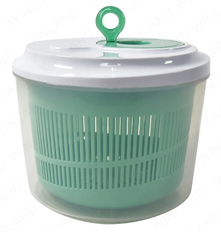 2.5 Liters Salad Spinner 1