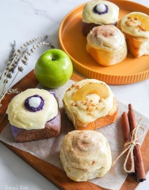Cinnamon Rolls 1