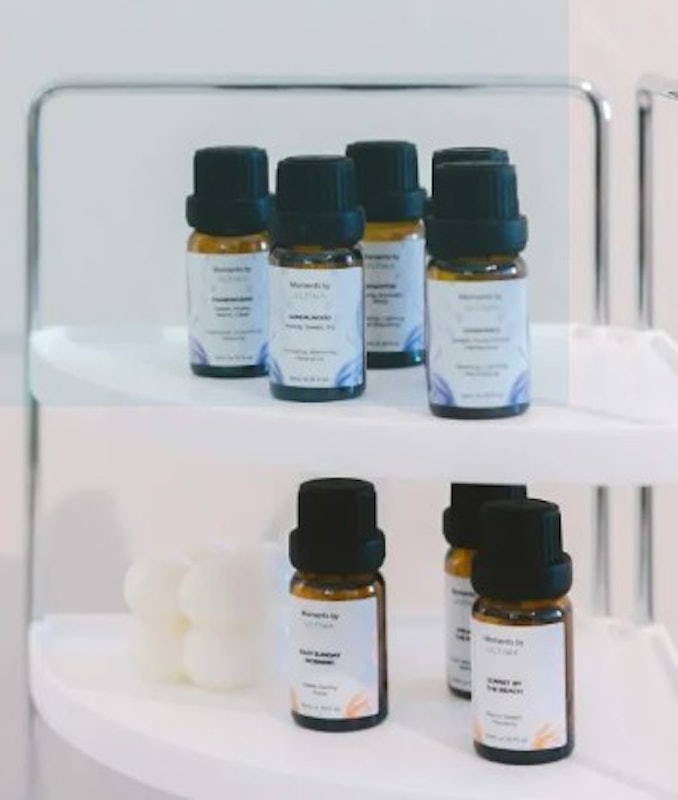 Moments Aromatherapy Oil 2