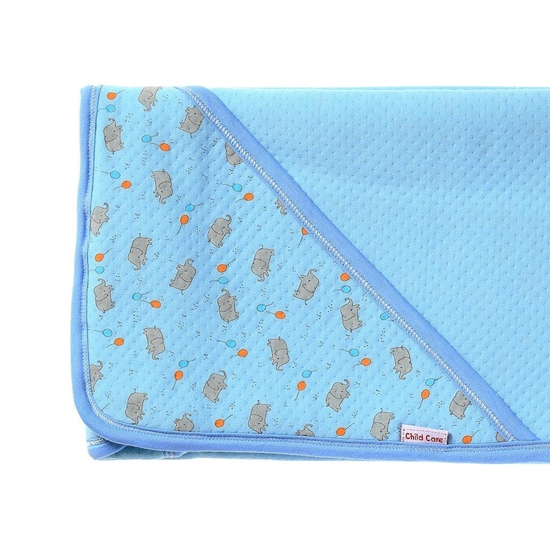 Hooded Blanket With Layered Fabric 3