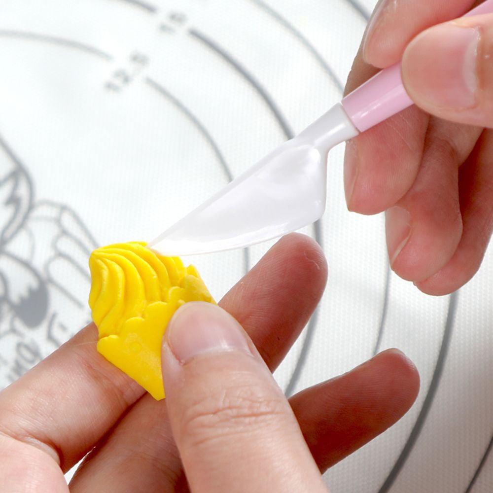 Fondant Modelling Tool and Cutter 4
