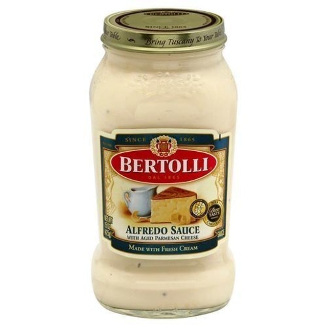 Alfredo Sauce With Aged Parmesan Cheese 1