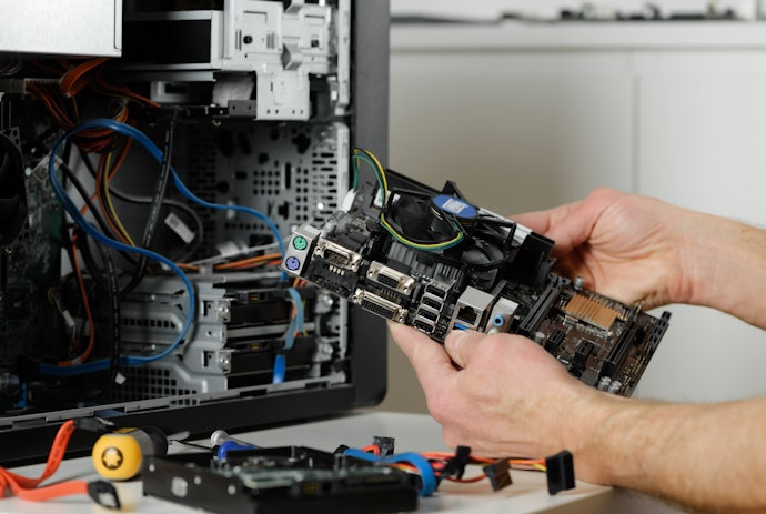 Scale the Size According to Your Motherboard